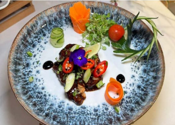Teriaki glazed chicken with seseme seeds